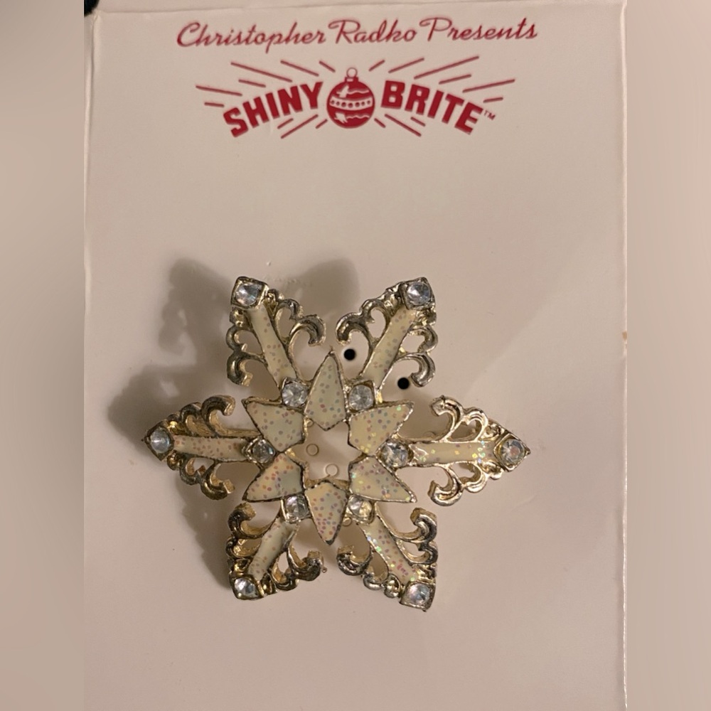 Christopher Radko vtg Snowflake brooch/pin. Never used/worn